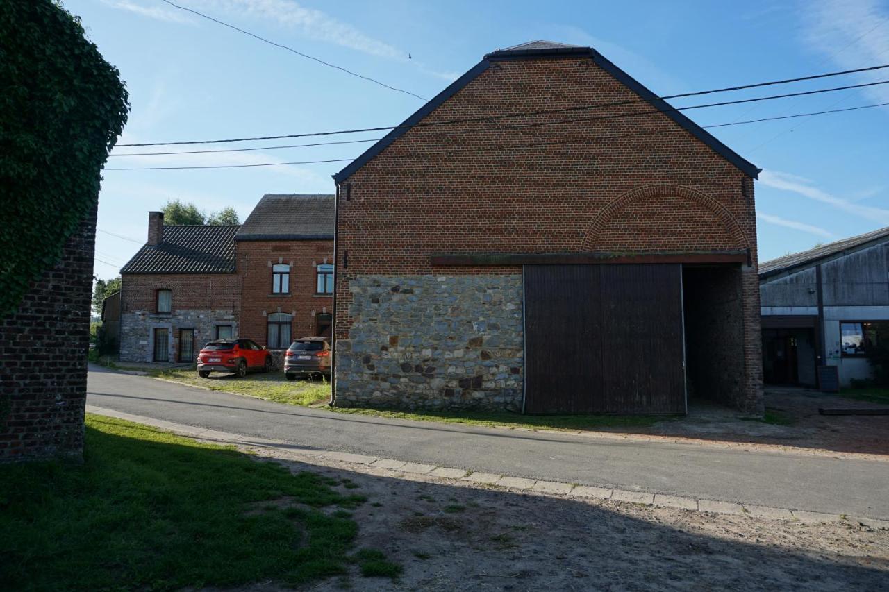 Au Randonneur - B&B Thuin Exteriér fotografie